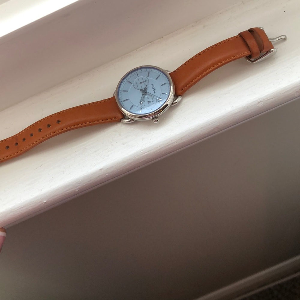 Ladies fossil watch - worn a handful of times